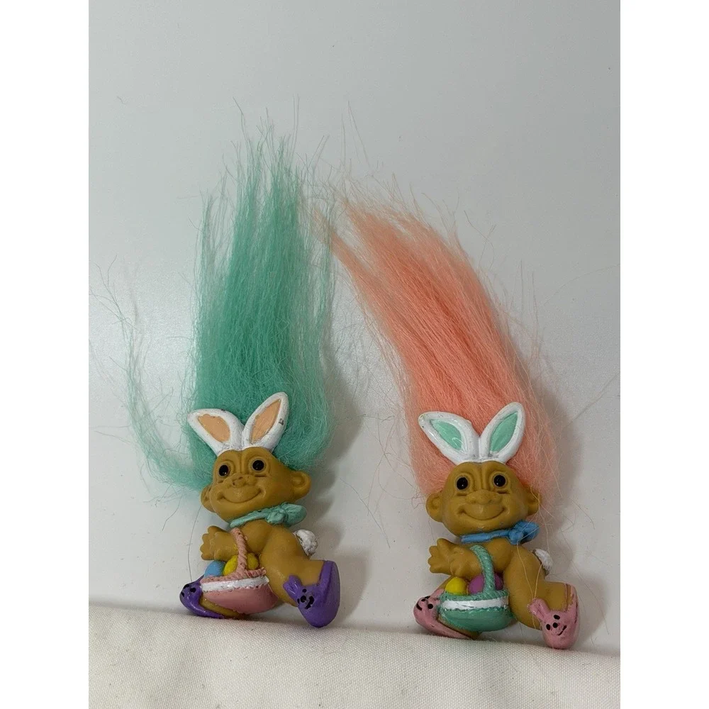 Wacky Wabbit Trolls Pin Easter Bunny Basket Mini Vintage Russ Brooch